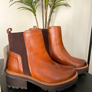 NATURALIZER JADYN LEATHER BLOCK HEEL ANKLE BOOTS